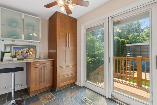 1006 Foster Street, Evanston, IL 60201