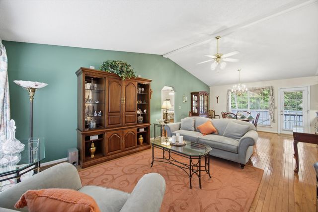 4233 Belvoir Drive, Chattanooga, TN 37412