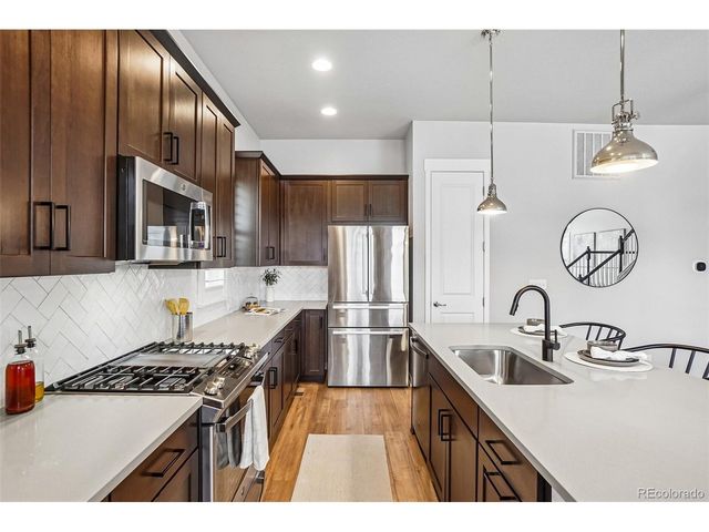16568 Shoshone St, Broomfield, CO 80023