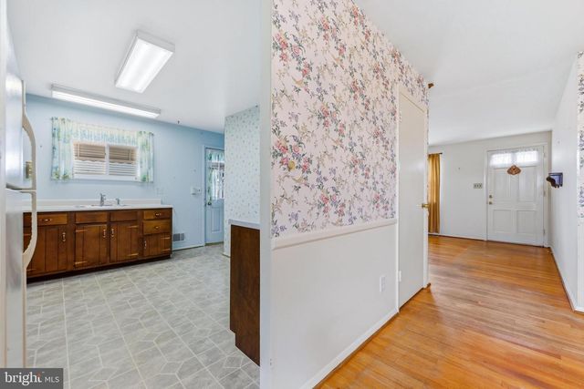 205 NORTHWAY RD, Reisterstown, MD 21136