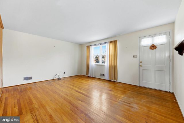 205 NORTHWAY RD, Reisterstown, MD 21136