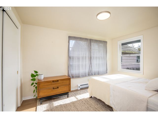 729 J St, Springfield, OR 97477