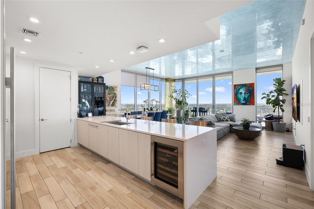 5120 MARINA WAY 16005, Tampa, FL 33611