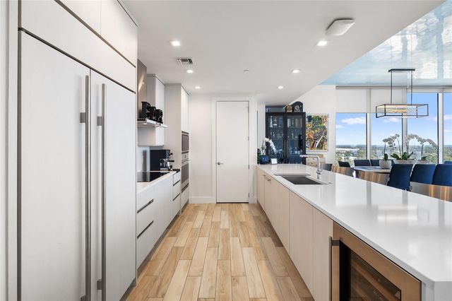 5120 MARINA WAY 16005, Tampa, FL 33611