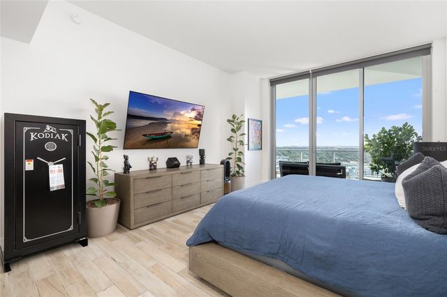 5120 MARINA WAY 16005, Tampa, FL 33611