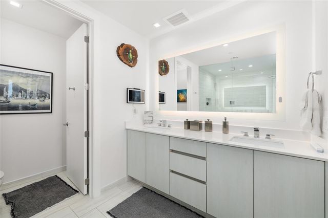 5120 MARINA WAY 16005, Tampa, FL 33611