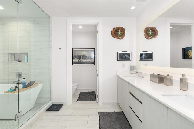 5120 MARINA WAY 16005, Tampa, FL 33611