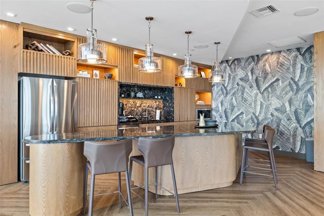 5120 MARINA WAY 16005, Tampa, FL 33611