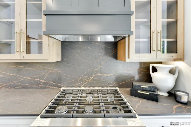 10602 S 126th Court, Omaha, NE 68137