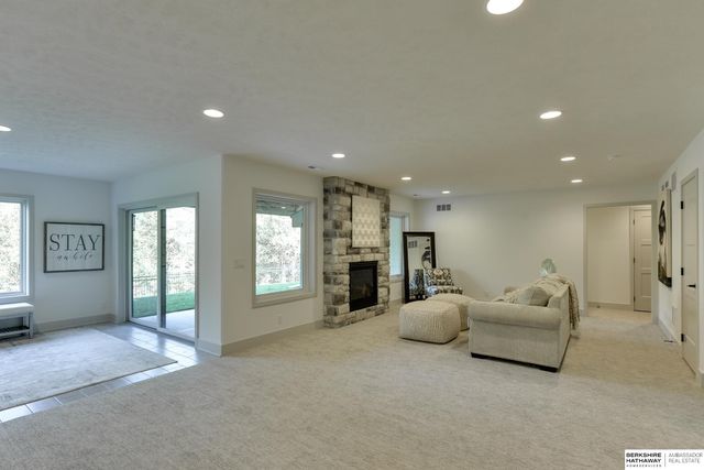 10602 S 126th Court, Omaha, NE 68137