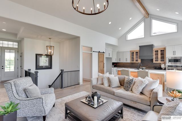 10602 S 126th Court, Omaha, NE 68137