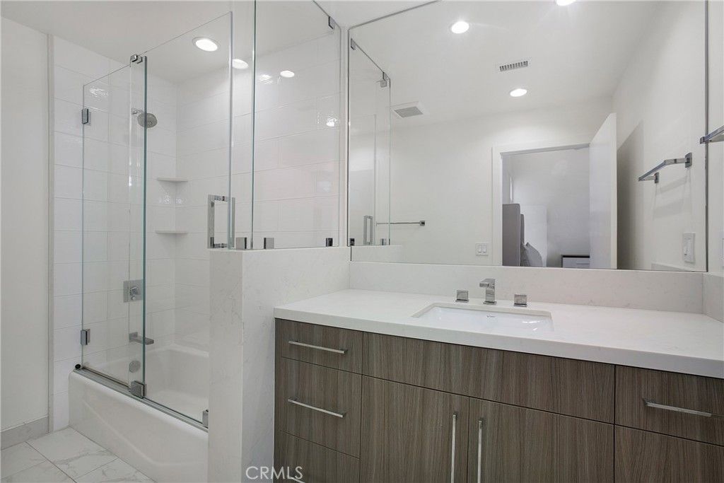 Image 16 of property listing at 31601 Via Conejo, Trabuco Canyon, CA 92679