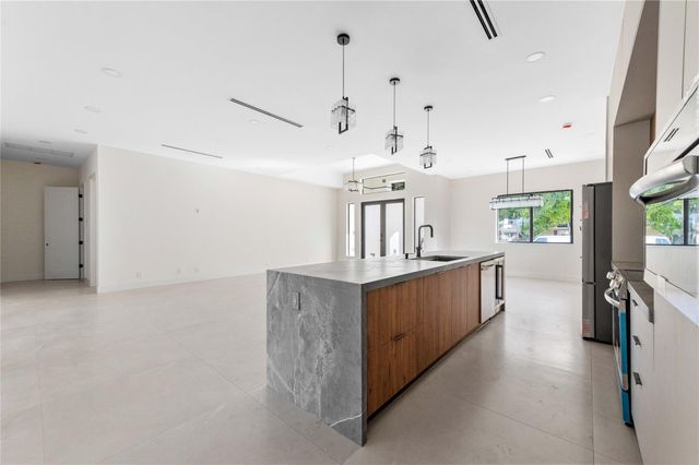 621 NW 42nd Ave, Coconut Creek, FL 33066