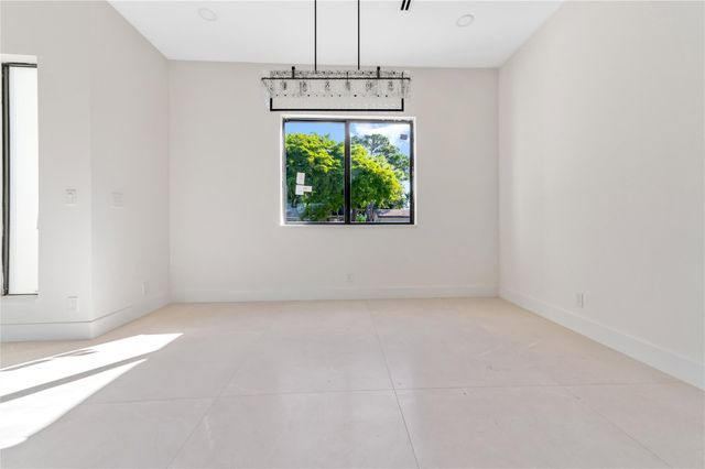 621 NW 42nd Ave, Coconut Creek, FL 33066