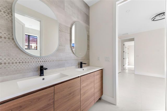 621 NW 42nd Ave, Coconut Creek, FL 33066