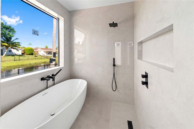 621 NW 42nd Ave, Coconut Creek, FL 33066