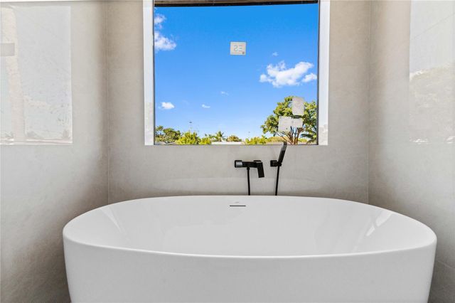 621 NW 42nd Ave, Coconut Creek, FL 33066