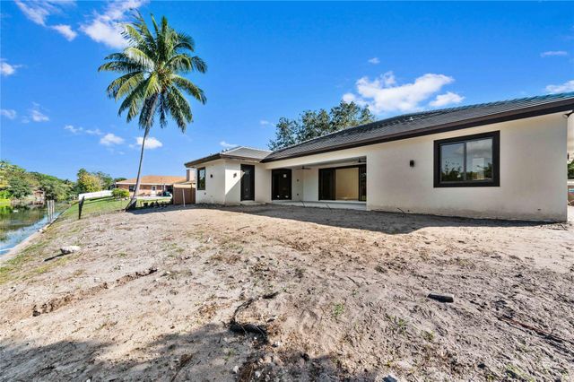621 NW 42nd Ave, Coconut Creek, FL 33066