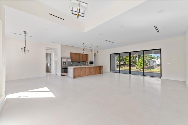 621 NW 42nd Ave, Coconut Creek, FL 33066