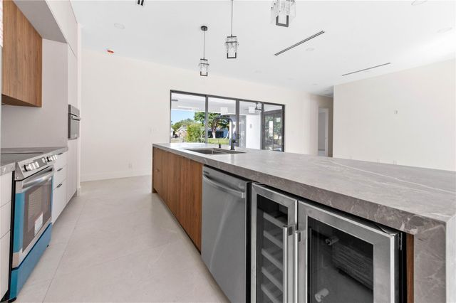 621 NW 42nd Ave, Coconut Creek, FL 33066