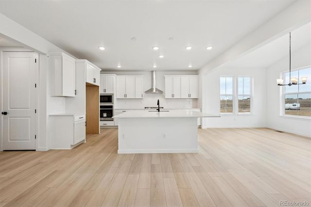 486 S Salida Street, Aurora, CO 80017