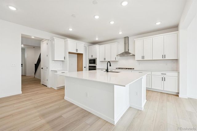 486 S Salida Street, Aurora, CO 80017