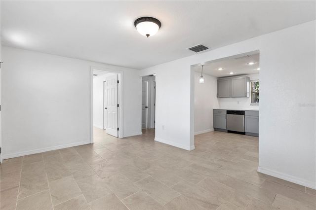 8623 PARKWAY CIRCLE, Riverview, FL 33569