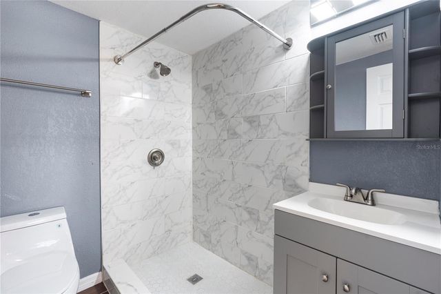 8623 PARKWAY CIRCLE, Riverview, FL 33569