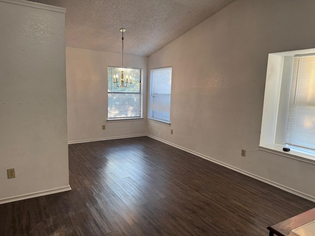 500 Island Court, Irving, TX 75060