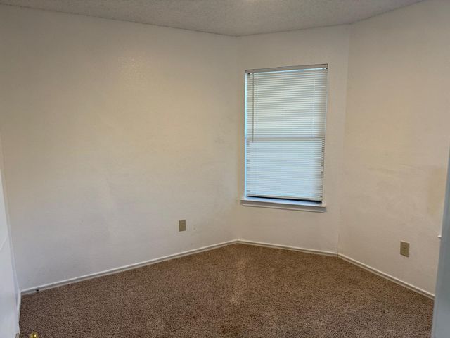 500 Island Court, Irving, TX 75060
