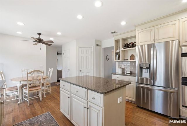 72 Lenox Road, Wayne, NJ 07470