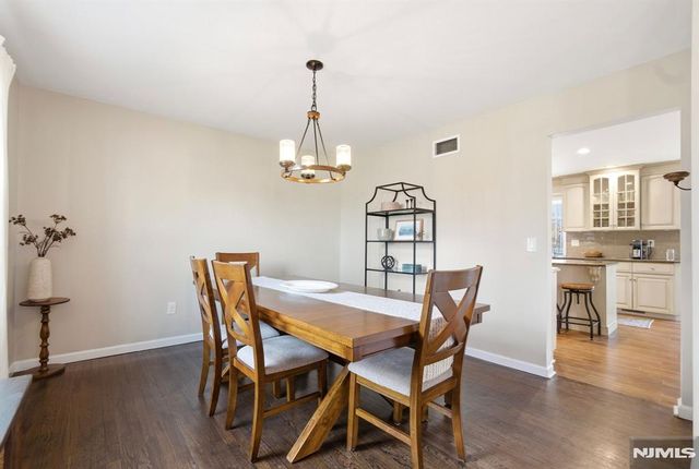 72 Lenox Road, Wayne, NJ 07470