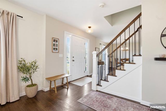 72 Lenox Road, Wayne, NJ 07470