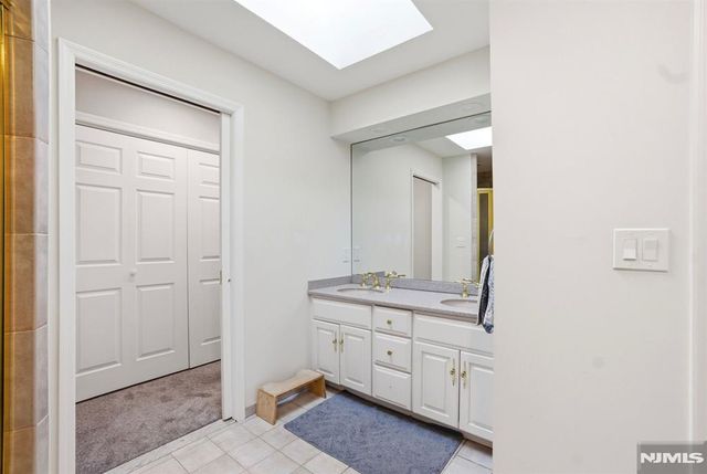 72 Lenox Road, Wayne, NJ 07470