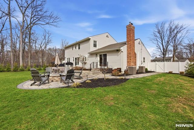 72 Lenox Road, Wayne, NJ 07470