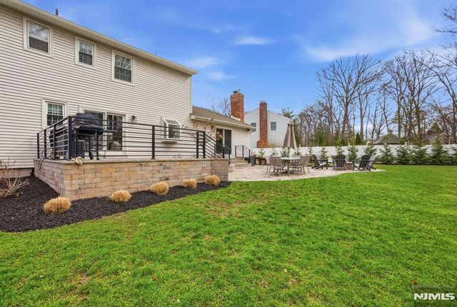 72 Lenox Road, Wayne, NJ 07470