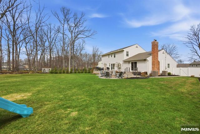 72 Lenox Road, Wayne, NJ 07470