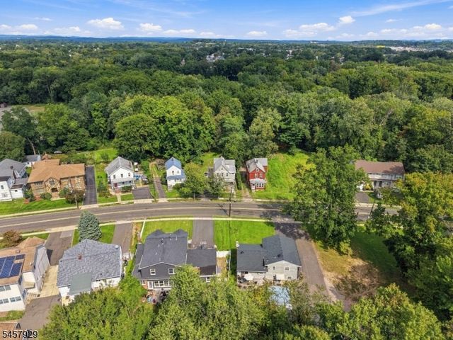 406 Saddle River Rd 2, Saddle Brook Twp., NJ 07663