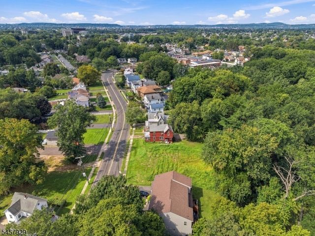 406 Saddle River Rd 2, Saddle Brook Twp., NJ 07663