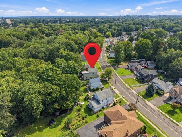 406 Saddle River Rd 2, Saddle Brook Twp., NJ 07663
