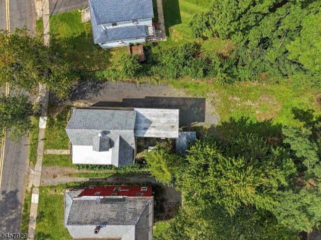 406 Saddle River Rd 2, Saddle Brook Twp., NJ 07663
