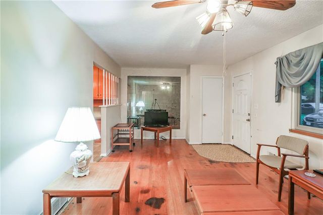 6616 Hardy Avenue, Raytown, MO 64133