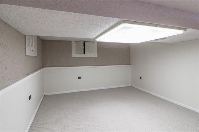 6616 Hardy Avenue, Raytown, MO 64133