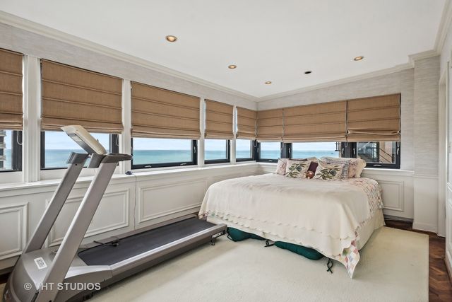 1242 N Lake Shore Drive 25, Chicago, IL 60611