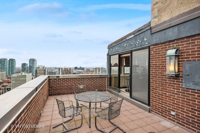 1242 N Lake Shore Drive 25, Chicago, IL 60611