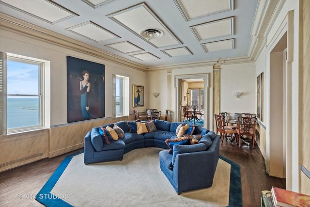 1242 N Lake Shore Drive 25, Chicago, IL 60611