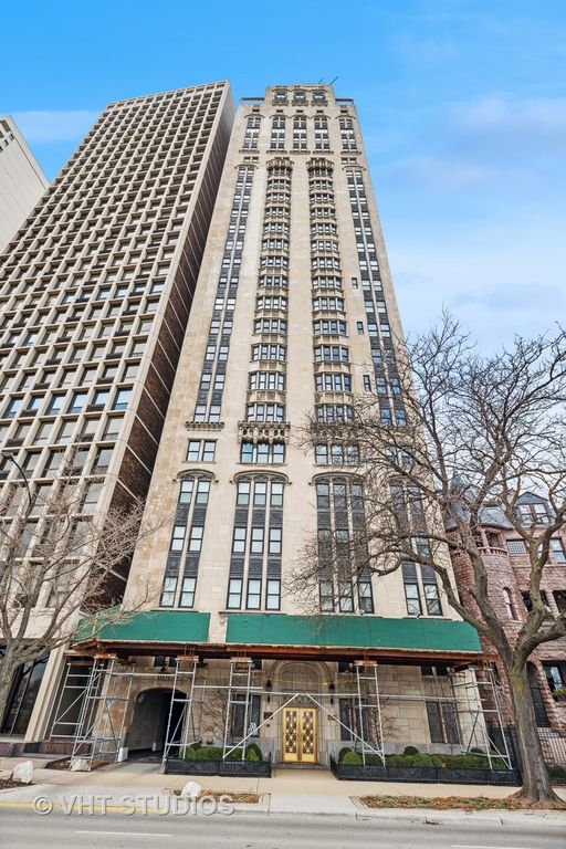 1242 N Lake Shore Drive 25, Chicago, IL 60611
