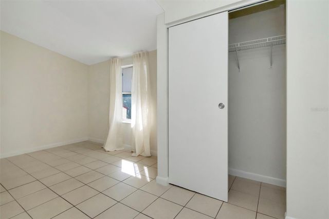 3305 56TH AVENUE N, St Petersburg, FL 33714