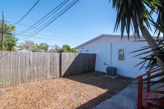 3305 56TH AVENUE N, St Petersburg, FL 33714