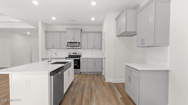 14278 Quill Avenue, Biloxi, MS 39532